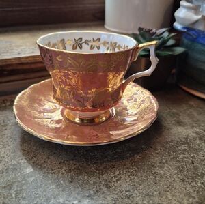 Antique Royal Windsor Fine Bone China England Teacup & Saucer Bronze Gold Leaves